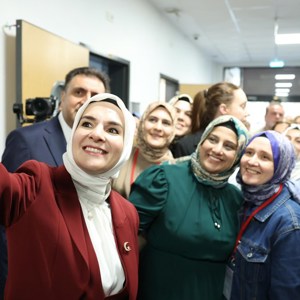 Aile ve Sosyal Hizmetler Bakanımız Göktaş, Ebeveynlik Zirvesi'nde konuştu - fotoğraf 4