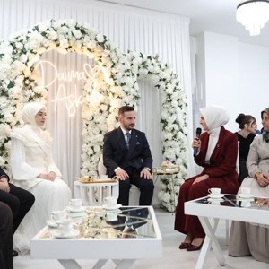 Aile ve Sosyal Hizmetler Bakanımız Göktaş, İstanbul'da kendisini sosyal medyadan davet eden gence kız istedi - fotoğraf 6