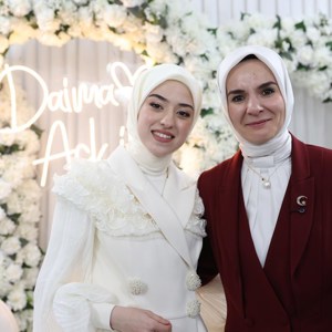 Aile ve Sosyal Hizmetler Bakanımız Göktaş, İstanbul'da kendisini sosyal medyadan davet eden gence kız istedi - fotoğraf 8