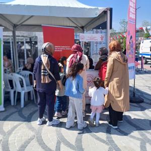 İl genelinde mobil sosyal hizmet noktalarında koruyucu ve önleyici sosyal hizmet modelleri hakkında farkındalık oluşturmuş, bilgilendirme ve broşür dağıtımı gerçekleştirilmiştir - fotoğraf 5