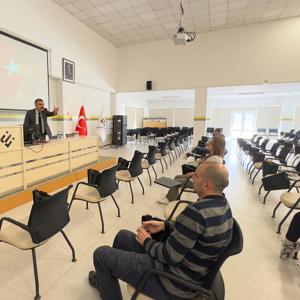 İl Müdürü Orhan Bayrak, Rekreasyon Öğrencileriyle Buluştu, Sosyal Hizmetlerde Rekreasyonun Rolü Ele Alındı - fotoğraf 7
