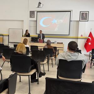 İl Müdürü Orhan Bayrak, Rekreasyon Öğrencileriyle Buluştu, Sosyal Hizmetlerde Rekreasyonun Rolü Ele Alındı - fotoğraf 8