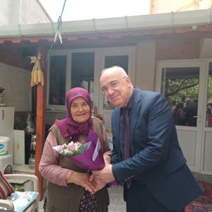 Anneler Günü Münasebetiyle Aziz Şehitlerimizin Kıymetli Annelerini Ziyaret Ettik. - fotoğraf 8