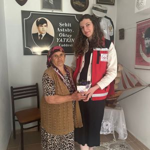 Anneler Günü Münasebetiyle Aziz Şehitlerimizin Kıymetli Annelerini Ziyaret Ettik. - fotoğraf 11