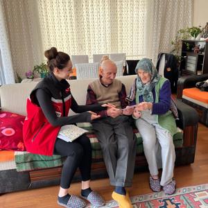 Anneler Günü münasebetiyle İl Müdürlüğümüze bağlı Sosyal Hizmet Merkezlerimiz tarafından İl genelinde kıymetli Şehit Annelerimize, Anneler Günü ziyaretleri gerçekleştirdik.  - fotoğraf 7