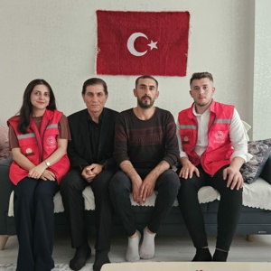 Şehit Fehmi Serenkili'nin şehadet yıldönümü vesilesiyle ailesine ziyaret - fotoğraf 1