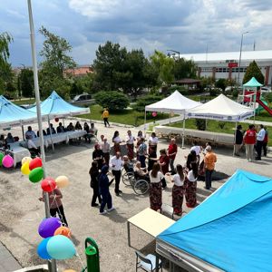 Engelliler Haftası Kapsamında Halk Oyunları Gösterisi Düzenlendi. - fotoğraf 3
