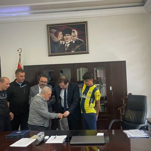 Engelliler Haftası Kapsamında Uzunköprü Kaymakamı Onur KÖKÇÜ Ziyaret Edildi. - fotoğraf 2