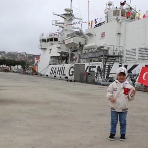 Şehit ve Gazi Ailelerine Denizden Bayram Kutlaması - fotoğraf 3