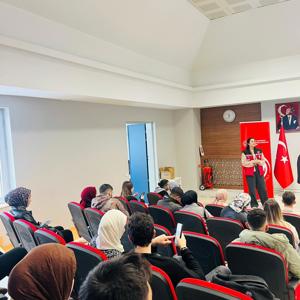 2025 Aile Yılı kapsamında 'Evlenecek Gençlerin Desteklenmesi Projesi' ile Evlilik Kredisi onaylanan çiftlerimize 'Evlilik Öncesi Eğitim Programı' kapsamında eğitimler vermeye devam ediyoruz. - fotoğraf 2