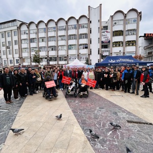 10-16 Mayıs Engelliler Haftası’nda Farkındalık Yürüyüşü Düzenlendi - fotoğraf 4