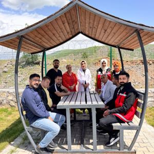 Engelliler Haftası münasebetiyle, Bingöl Gündüz Bakım, Rehabilitasyon ve Aile Danışma Merkezimiz tarafından özel bireylerimizle, Özel Bingöl Bakım Merkezini ziyaret ettik. - fotoğraf 2