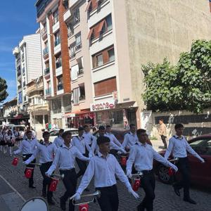 “Ailemiz Geleceğimiz” Temalı Kortej Yürüyüşü Gerçekleştirildi - fotoğraf 4