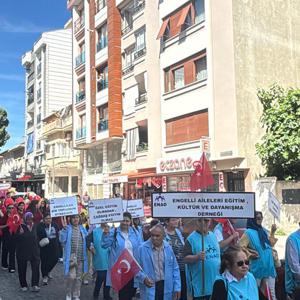 “Ailemiz Geleceğimiz” Temalı Kortej Yürüyüşü Gerçekleştirildi - fotoğraf 7