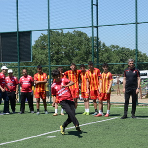 Güçlü Aile Spor ve Edirnespor Maçını Süper Lig Hakemi Özgür YANKAYA Yönetti. - fotoğraf 13