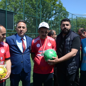 Güçlü Aile Spor ve Edirnespor Maçını Süper Lig Hakemi Özgür YANKAYA Yönetti. - fotoğraf 10