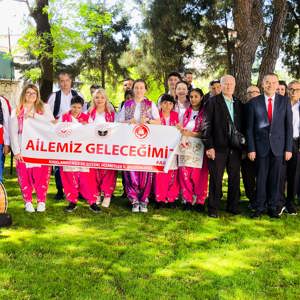 Özel Bireylerimizden Huzurevi Ziyareti: Aile Günü’nde Anlamlı Buluşma. - fotoğraf 2