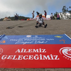 15 Mayıs Aile Günü Nedeniyle Engelli Bireyimizle Yamaç Paraşütü Yaptık - fotoğraf 1