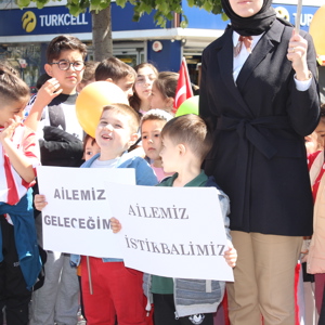 15 Mayıs Uluslararası Aile Günü kapsamında kortej yürüyüşü düzenlendi - fotoğraf 6