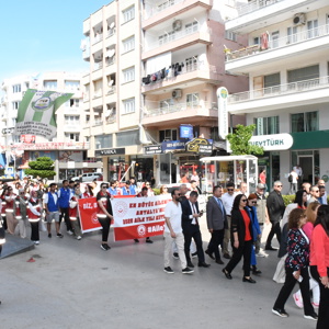 İl Müdürümüz Galip SÖKMEN’in katılımıyla 15 Mayıs Aile Günü Kortej Yürüyüşünü Gerçekleştirdik - fotoğraf 3