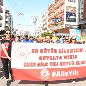 İl Müdürümüz Galip SÖKMEN’in katılımıyla 15 Mayıs Aile Günü Kortej Yürüyüşünü Gerçekleştirdik - fotoğraf 6