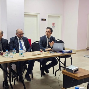 Samsun’da Roman Vatandaşlara Yönelik Eylem Planı Kapsamında Değerlendirme Toplantısı Düzenlendi - fotoğraf 3