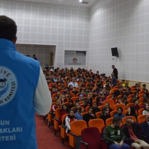 “Bugünün Çocuğu, Yarının Umudu” Projesiyle Gençler Bilinçleniyor - fotoğraf 2