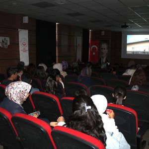 Hakkari İl Müdürlüğümüz’de; Aile Günü’ne Özel Sinema Etkinliği Düzenlendi - fotoğraf 2
