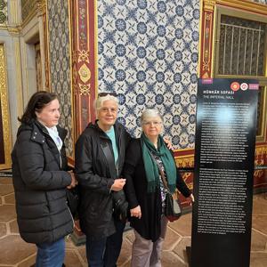 2025 'Aile Yılı' kapsamında "Ailemiz İnancımız, Ailemiz Geleneğimiz, Ailemiz Değerlerimiz" temasıyla Şehit Yakınlarımız ile Topkapı Sarayını ziyaret ediyoruz. - fotoğraf 1