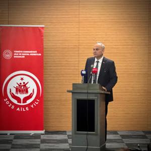 Aile Akademisi Çalıştayı açılış programı, Gaziosmanpaşa Kaymakamı Sn. İskender YÖNDEN ve İl Müdürümüz Sn. Ömer TURAN 'ın katılımlarıyla gerçekleştirilmiştir. - fotoğraf 2