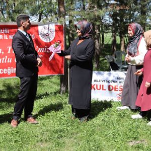Okul Destek Projesinden Yararlanan Çocuklarımız ve Aileleri İle Bir Araya Geldik - fotoğraf 3