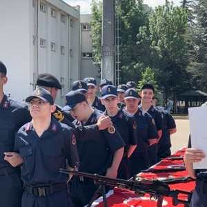 Engelliler Haftası münasebetiyle Engelli Gençlerimiz için düzenlenen Temsili Askerlik Töreni'nde gençlerimizin ve ailelerinin heyecanlarını paylaştık. - fotoğraf 1