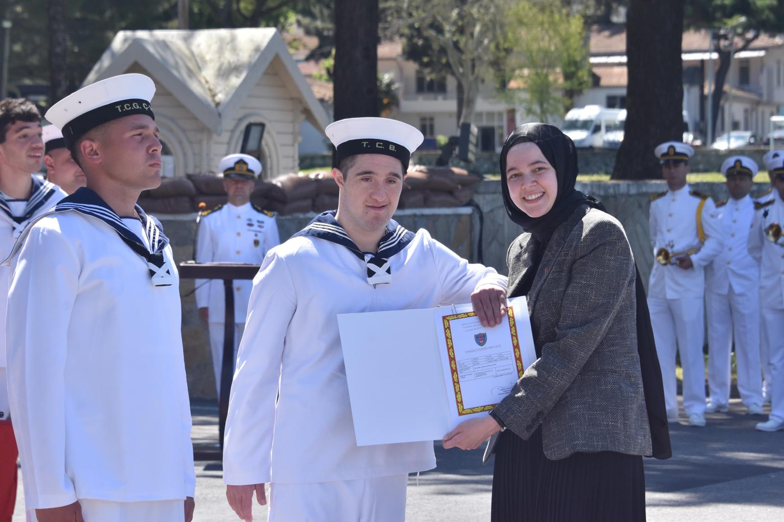 Engelliler Haftası münasebetiyle Engelli Gençlerimiz için düzenlenen Temsili Askerlik Töreni'nde gençlerimizin ve ailelerinin heyecanlarını paylaştık.