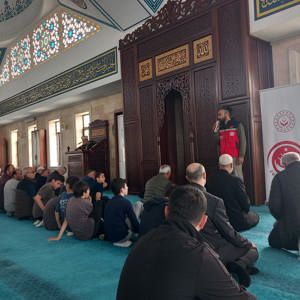 Sosyal Hizmet Merkezlerimiz tarafından ilimiz genelindeki camilerde cuma namazı öncesi koruyucu ve önceliyici hizmetlerimiz kapsamında farkındalık eğitimlerimiz devam ediyor. - fotoğraf 3