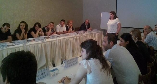 Toplumsal Cinsiyet Eşitliği Eğitici Eğitimleri devam etmektedir.