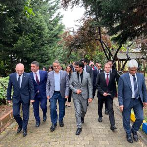 Aile ve Sosyal Hizmetler Bakan Yardımcımız Adil ÇALIŞKAN 2025 Aile Yılı kapsamında kuruluşumuza ziyaret - fotoğraf 1