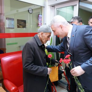 Ticaret Bakanımız Sayın Prof. Dr. Ömer BOLAT ve Sağlık Bakanımız Prof. Dr. Kemal MEMİŞOĞLU  Bahçelievler Huzurevi Yaşlı Bakım ve Rehabilitasyon Merkezi Müdürlüğümüzü ziyaret ettiler. - fotoğraf 5
