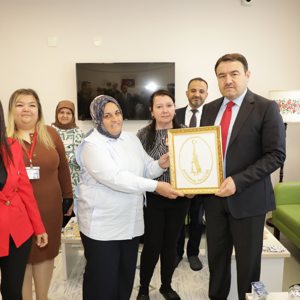 Valimiz Sayın Musa Işın'ın Engelsiz Yaşam Merkezimize Ziyareti - fotoğraf 3