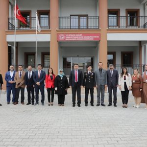 Valimiz Sayın Musa Işın'ın Engelsiz Yaşam Merkezimize Ziyareti - fotoğraf 5
