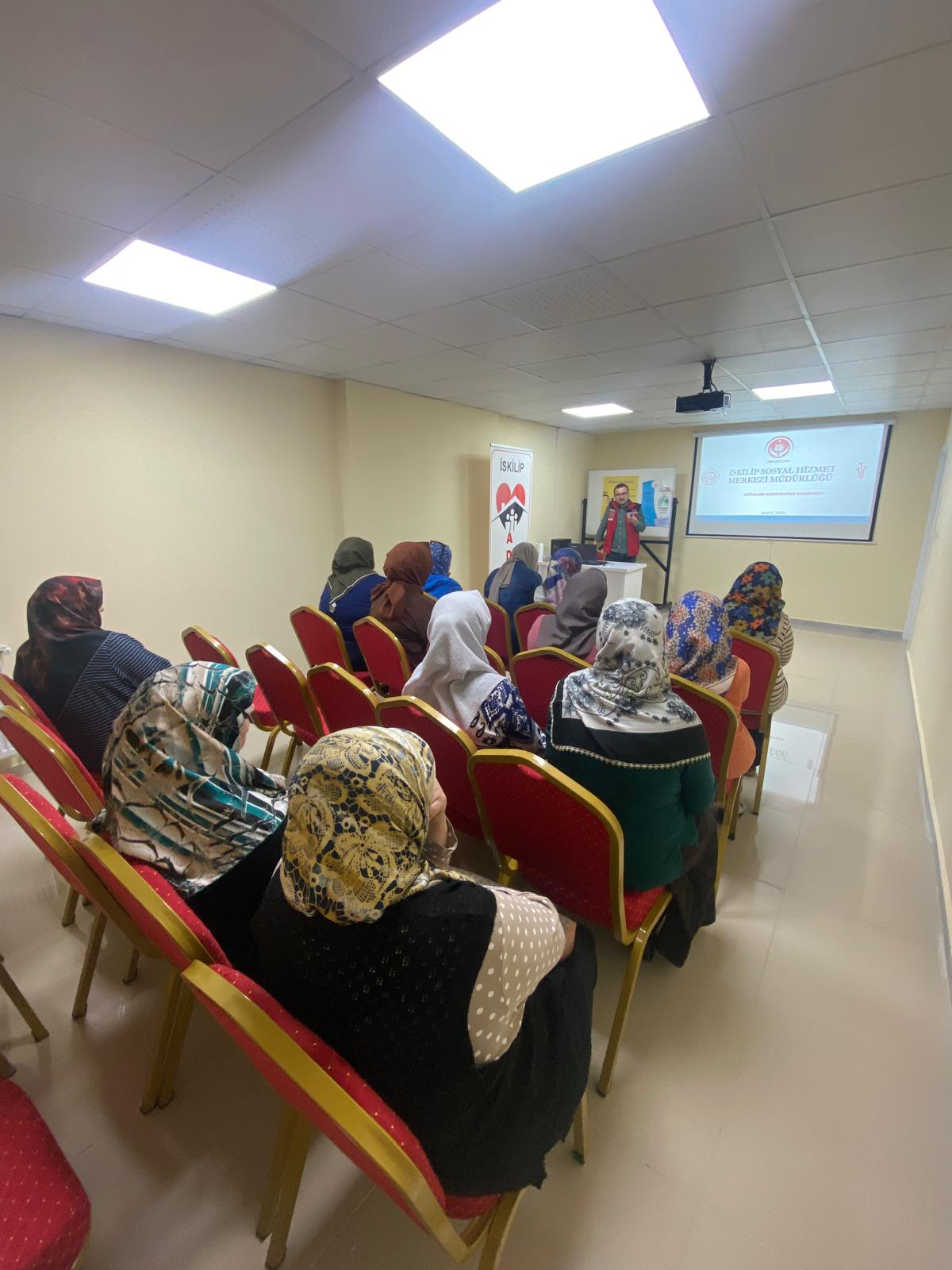 “Değerlerin Edinilmesinde Ailenin Rolü” Eğitimi