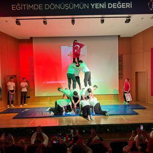 19 Mayıs Atatürk'ü Anma, Gençlik ve Spor Bayramı münasebetiyle huzurevlerimizdeki çınarlarımız çocuk ve gençlerimiz ile bayram coşkusunu beraber yaşadılar.  - fotoğraf 3