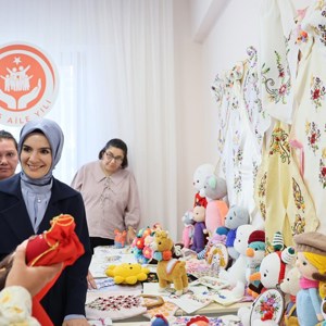 Bakanımız Mahinur Özdemir Göktaş, Kütahya'da temaslarda bulundu - fotoğraf 4