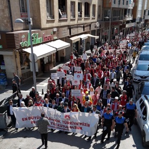 Gaziantep’te “Aile Yılı”na Özel Anlamlı Yürüyüş - fotoğraf 3