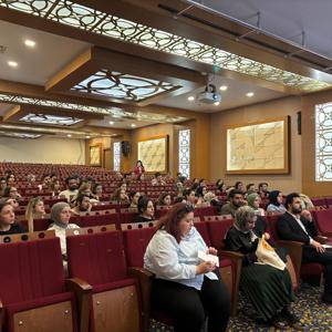 2025 Aile Yılı kapsamında, Sosyal Hizmet Merkezlerinde görev yapan 72 meslek elemanına "Çocuklarda Kayıp, Yas ve Travma" eğitimi verildi. - fotoğraf 4