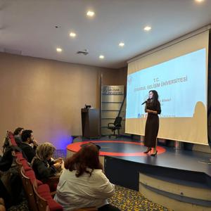 2025 Aile Yılı kapsamında, Sosyal Hizmet Merkezlerinde görev yapan 72 meslek elemanına "Çocuklarda Kayıp, Yas ve Travma" eğitimi verildi. - fotoğraf 1