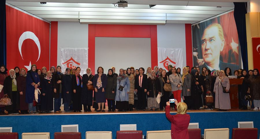 “Ev Hanımlarına Yönelik Finansal Okuryazarlık Semineri” gerçekleştirildi.