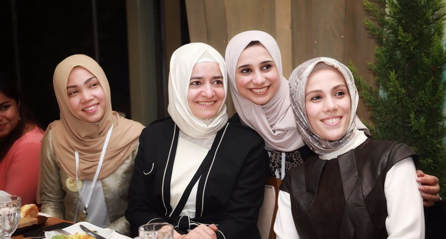 Bakanlığımız ve İslam İşbirliği Teşkilatı İstişari Kadın Konseyi desteğiyle düzenlenen ''Ally For Future Genç Kadın Liderlik Eğitim Programı'' başladı