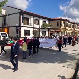 Aile Yılı ve Uluslararası Aile Haftası Kapsamında düzenlenen yürüyüş etkinliğinde ailelerimizle bir araya geldik. - fotoğraf 2
