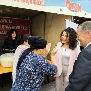 Uluslararası Karagöz Kültür Sanat ve Kakava Festivali’nde “Aile Standı ve Sergi Alanı”mızda Vatandaşlarımızla Buluştuk - fotoğraf 12