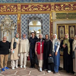 2025 Aile Yılı Kapsamında Şehit Yakınlarımız ile "Ailemiz İnancımız, Geleneğimiz, Değerlerimiz" Temalı Topkapı Sarayı Ziyareti - fotoğraf 3